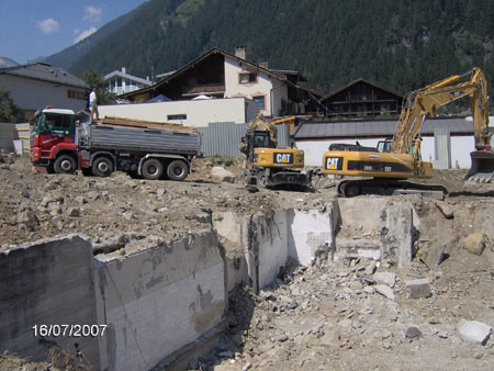 2007_07_20_Mayrhofen_Volks.u.-Hauptschule