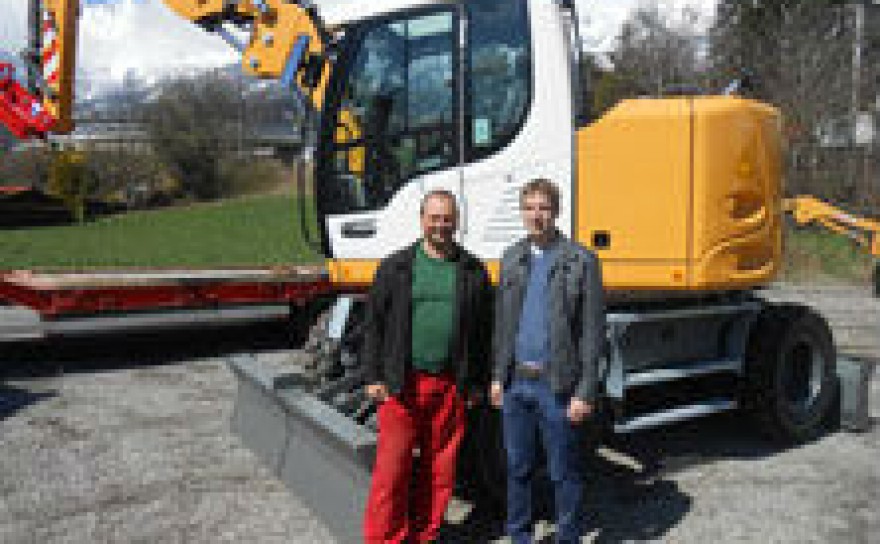 Neuer Mobilbagger Liebherr A 912